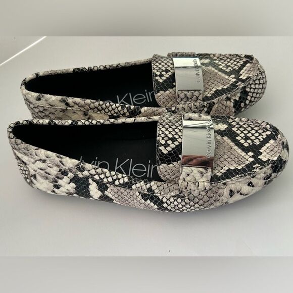 Calvin Klein Snakeskin leather loafers flats Size 7 - Picture 5 of 9